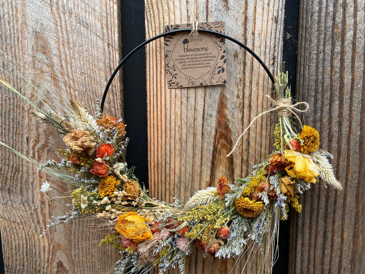8" Dried Flower Wreath - Wire base