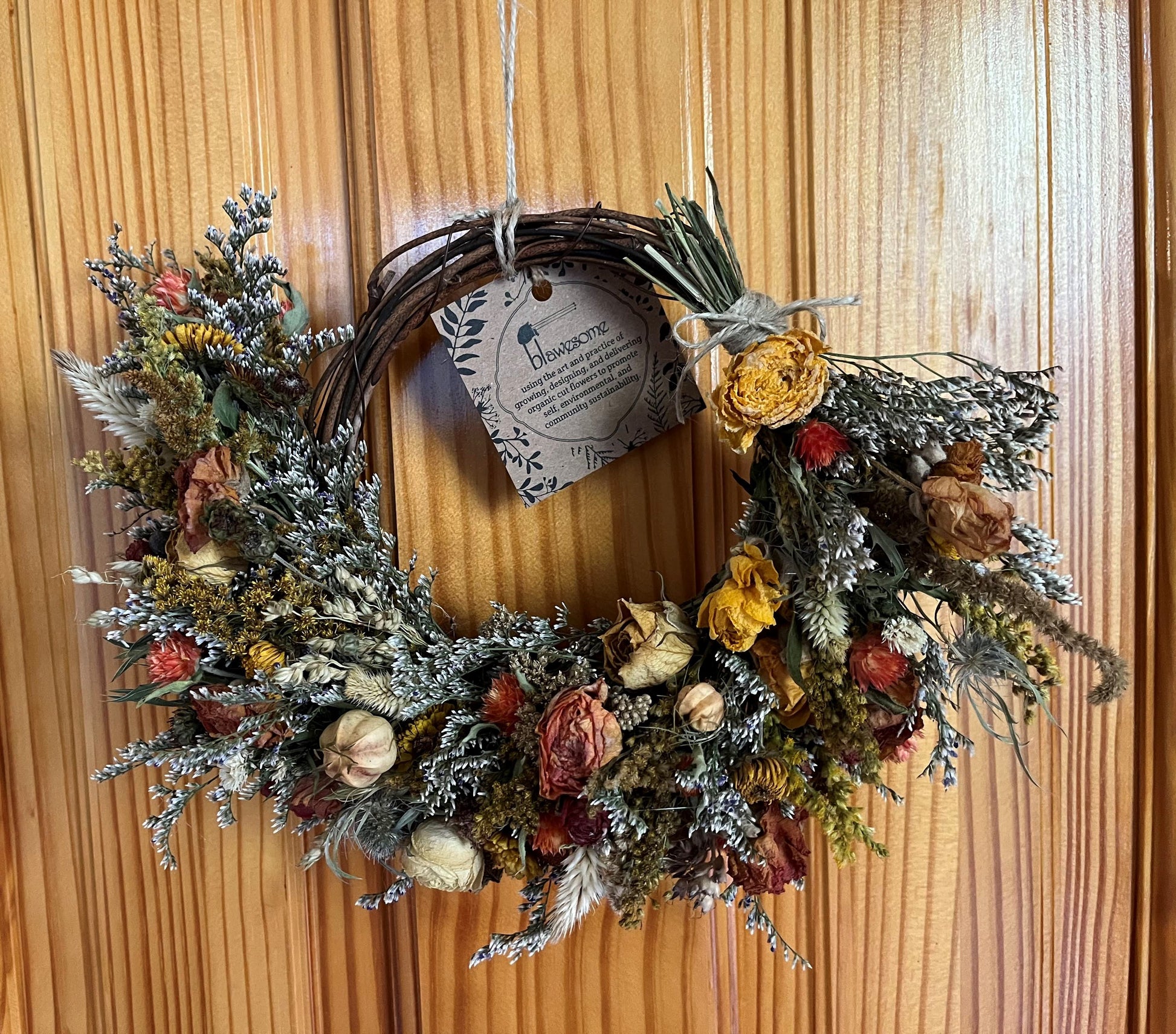 Dried Wildflowers and Grasses Vine Wreath (Cream) – Dried Floral Shop